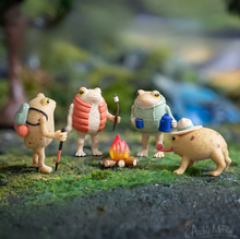 Load image into Gallery viewer, Archie McPhee - Camping Frogs