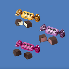 Load image into Gallery viewer, MAEVE Truffle Gift Box - Frosty Friends